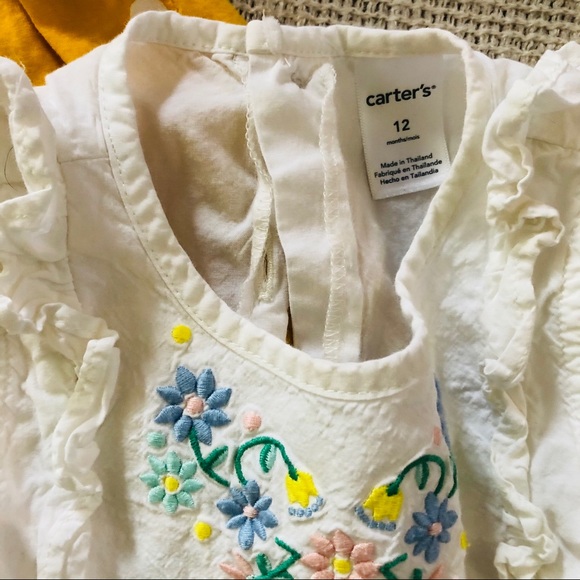 Sleeveless blouse bundle - Picture 5 of 7